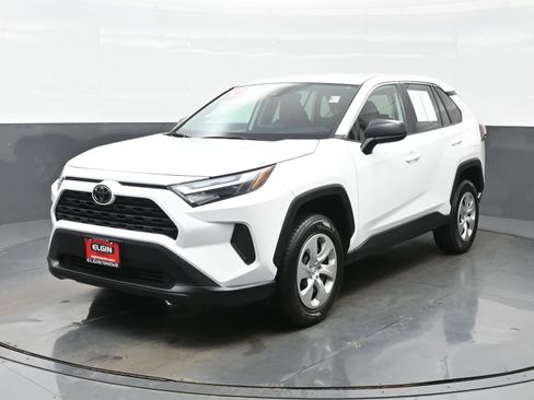 Used 2024 Toyota RAV4 LE AWD/4WD image 2