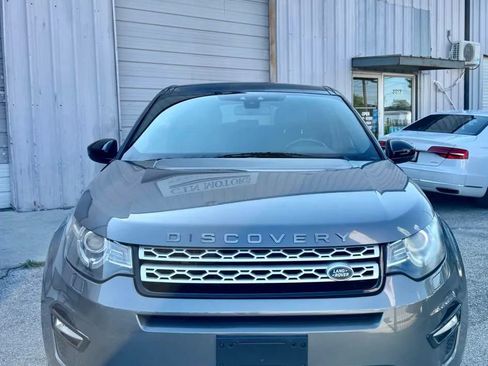 Used 2016 Land Rover Discovery Sport HSE image 10