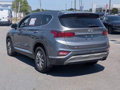 Used 2020 Hyundai Santa Fe SEL FWD image 5