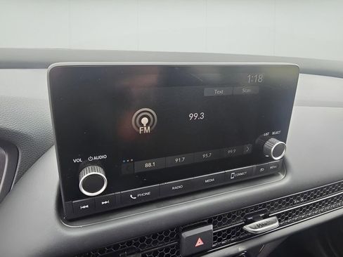 Used 2025 Honda HR-V LX image 18