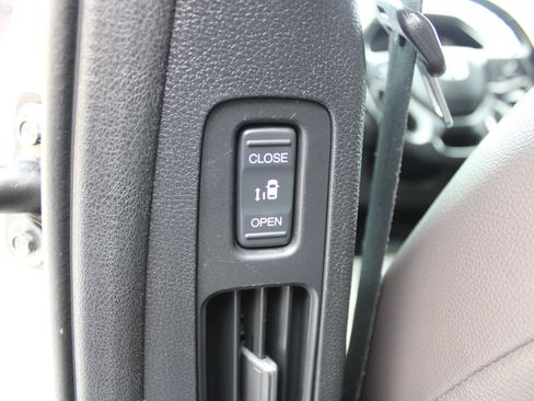 Used 2021 Honda Odyssey EX-L image 34