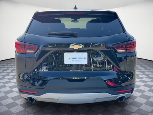 Certified 2025 Chevrolet Blazer LT FWD image 11