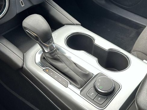 Used 2025 Chevrolet Blazer LT w/ Driver Confidence Package image 32