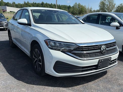 Used 2024 Volkswagen Jetta S FWD image 2