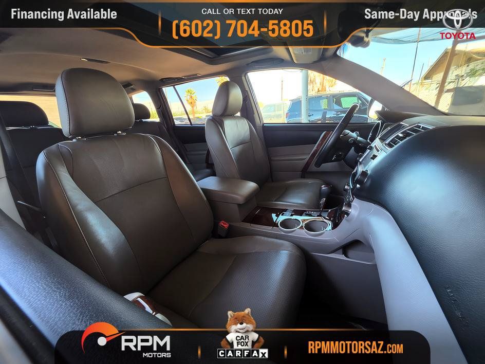 Used 2013 Toyota Highlander Limited w/ Protection Pkg FWD image 19