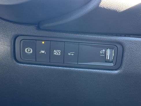 New 2025 Chevrolet Equinox EV RS w/ Convenience Package II image 19