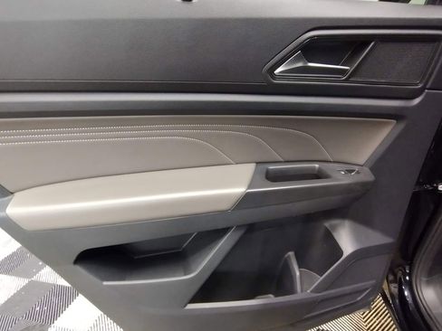 Used 2022 Volkswagen Atlas SE image 27