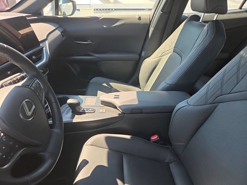 Used 2025 Lexus UX 300h AWD w/ Cold Area Package image 6