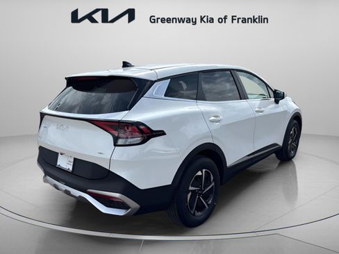 New 2025 Kia Sportage LX image 7