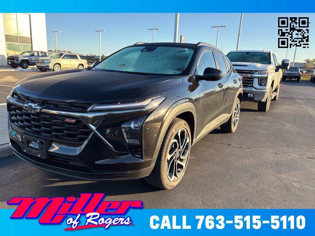 Used 2025 Chevrolet Trax RS w/ Sunroof Package FWD image 1