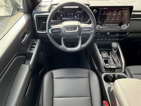 New 2026 GMC Canyon Elevation w/ Convenience Package RWD image 17