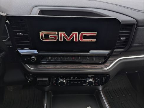 New 2026 GMC Sierra 2500 SLT w/ SLT Convenience Package AWD/4WD image 25