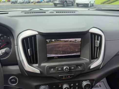 Used 2023 GMC Terrain SLE w/ Driver Convenience Package AWD/4WD image 18