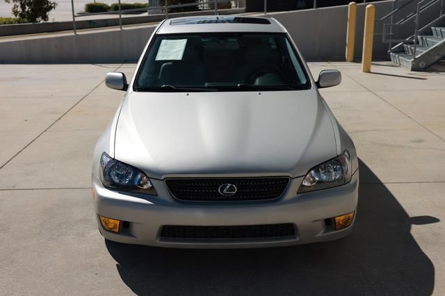 Used 2004 Lexus IS 300 RWD image 22