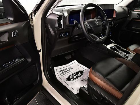 Used 2025 Ford Bronco Sport Outer Banks w/ Outer Banks Tech Package+ AWD/4WD image 15