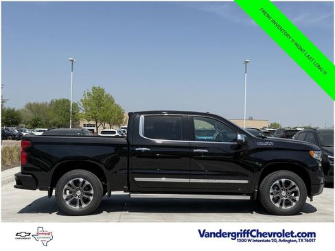 New 2026 Chevrolet Silverado 1500 High Country w/ Technology Package AWD/4WD image 3