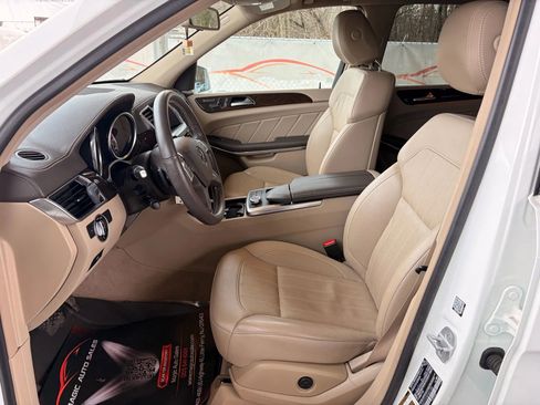 Used 2014 Mercedes-Benz GL 450 4MATIC image 15