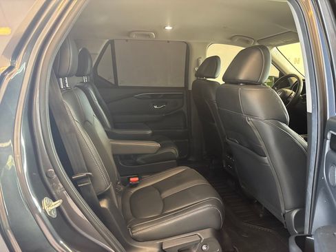 Certified 2024 Honda Pilot EX-L image 9