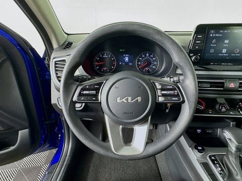 Certified 2023 Kia Seltos LX image 11