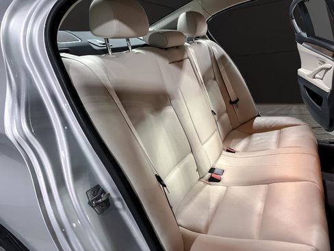 Used 2012 BMW 528i Sedan RWD image 19