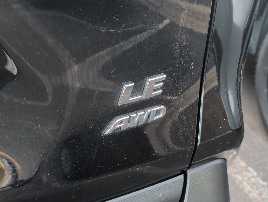 Used 2020 Toyota RAV4 LE w/ All Weather Liner Package AWD/4WD image 6