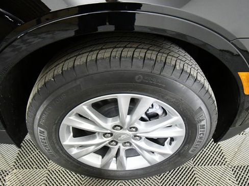 New 2026 Cadillac XT5 Luxury w/ LPO, Floor Liner Package image 21