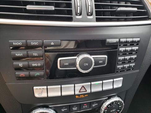 Used 2013 Mercedes-Benz C 300 4MATIC Sedan image 24