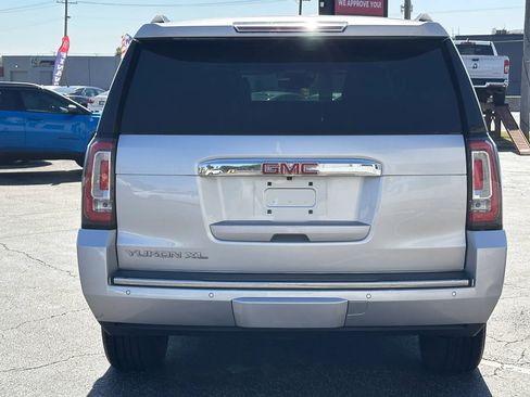 Used 2020 GMC Yukon XL Denali RWD image 6