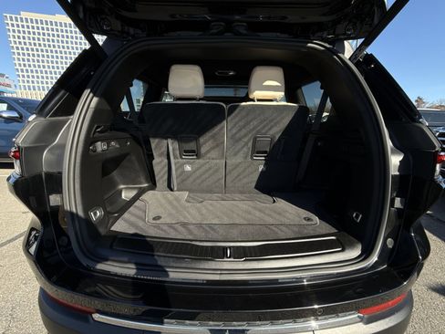 Used 2023 Jeep Grand Cherokee L Limited image 27