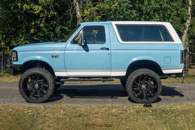 Used 1993 Ford Bronco Eddie Bauer AWD/4WD image 2