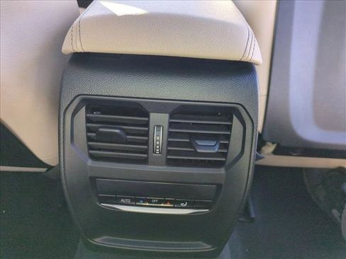 Used 2024 BMW M440i Coupe w/ Premium Package image 17