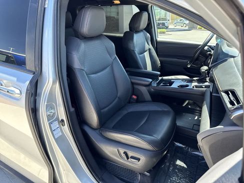 Used 2022 Toyota Sienna XSE w/ XSE Plus Package AWD/4WD image 15