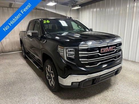 New 2026 GMC Sierra 1500 SLT image 3