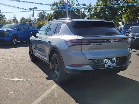 New 2026 Chevrolet Equinox EV RS image 7