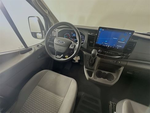 Used 2023 Ford Transit 350 XLT image 9
