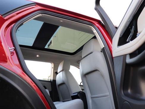 Used 2023 Land Rover Range Rover Evoque S image 35