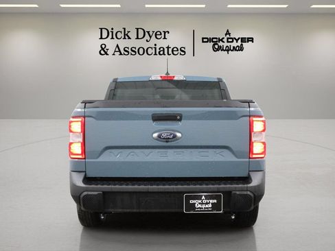 Used 2022 Ford Maverick Lariat FWD image 10