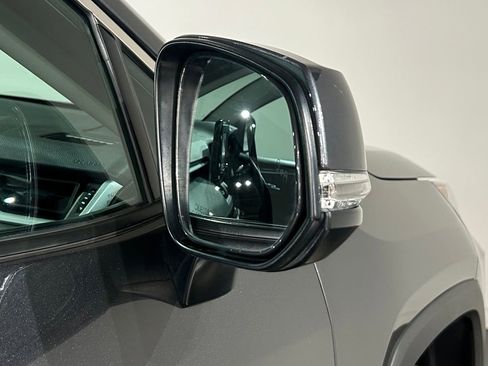 Used 2022 Toyota RAV4 XLE w/ Convenience Package AWD/4WD image 13