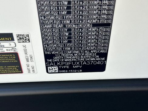 New 2026 Land Rover Range Rover SE AWD/4WD image 18