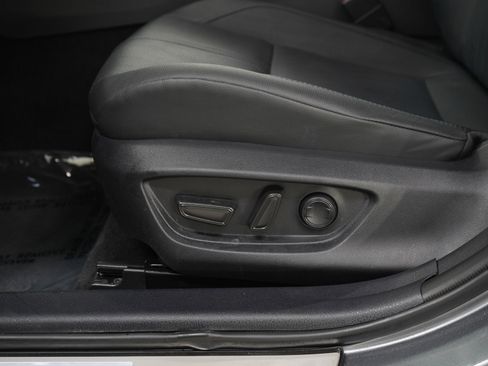 Used 2025 Toyota Camry XSE AWD/4WD image 20