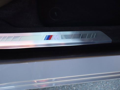 Used 2024 BMW 760i xDrive w/ Premium Package AWD/4WD image 18