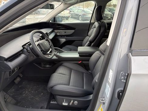 New 2026 Lincoln Nautilus Reserve image 10