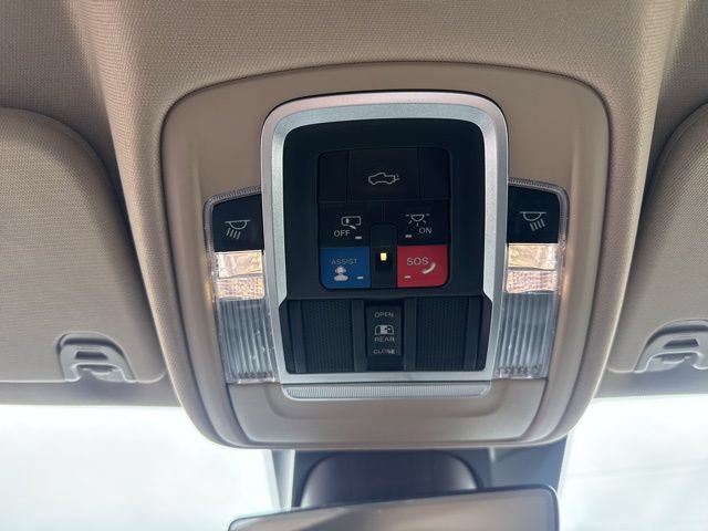 Used 2021 RAM 1500 Laramie AWD/4WD image 32