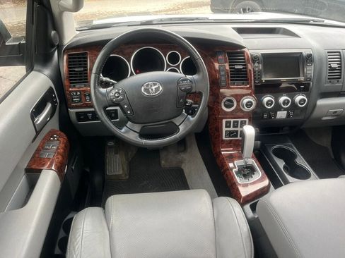 Used 2008 Toyota Sequoia Platinum image 29