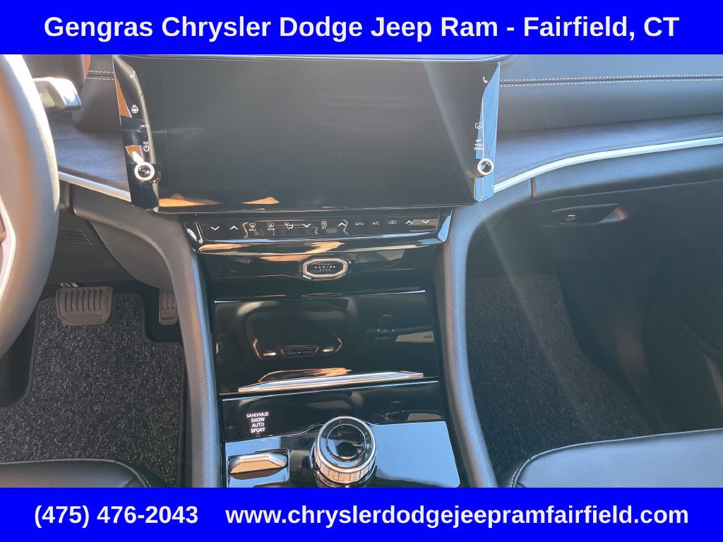 Certified 2026 Jeep Grand Cherokee Limited AWD/4WD image 55