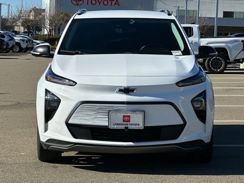 Used 2022 Chevrolet Bolt EUV Premier w/ Super Cruise Package image 9