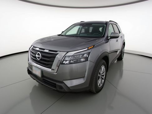 Used 2025 Nissan Pathfinder SV AWD/4WD image 3