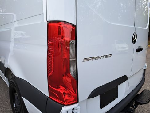 New 2026 Mercedes-Benz Sprinter 2500 image 27