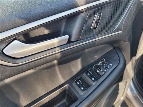 Used 2023 Ford Edge SEL w/ Convenience Package AWD/4WD image 11