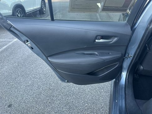 Used 2020 Toyota Corolla SE w/ SE Premium Package image 21